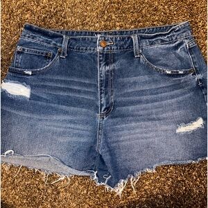 Woman’s jean shorts